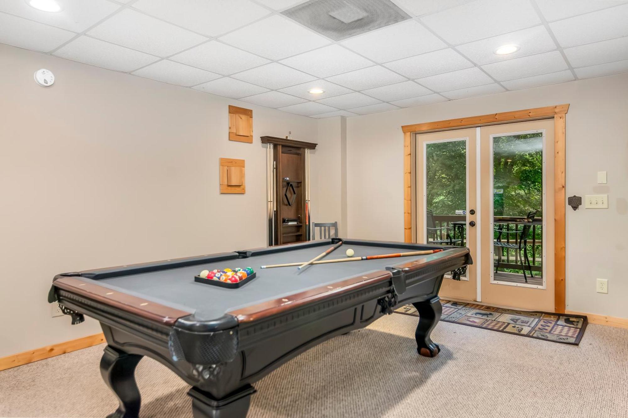 Amazing Creek View Cabin W/ Hot Tub, Firepit & Pool Table Ellijay Exterior photo