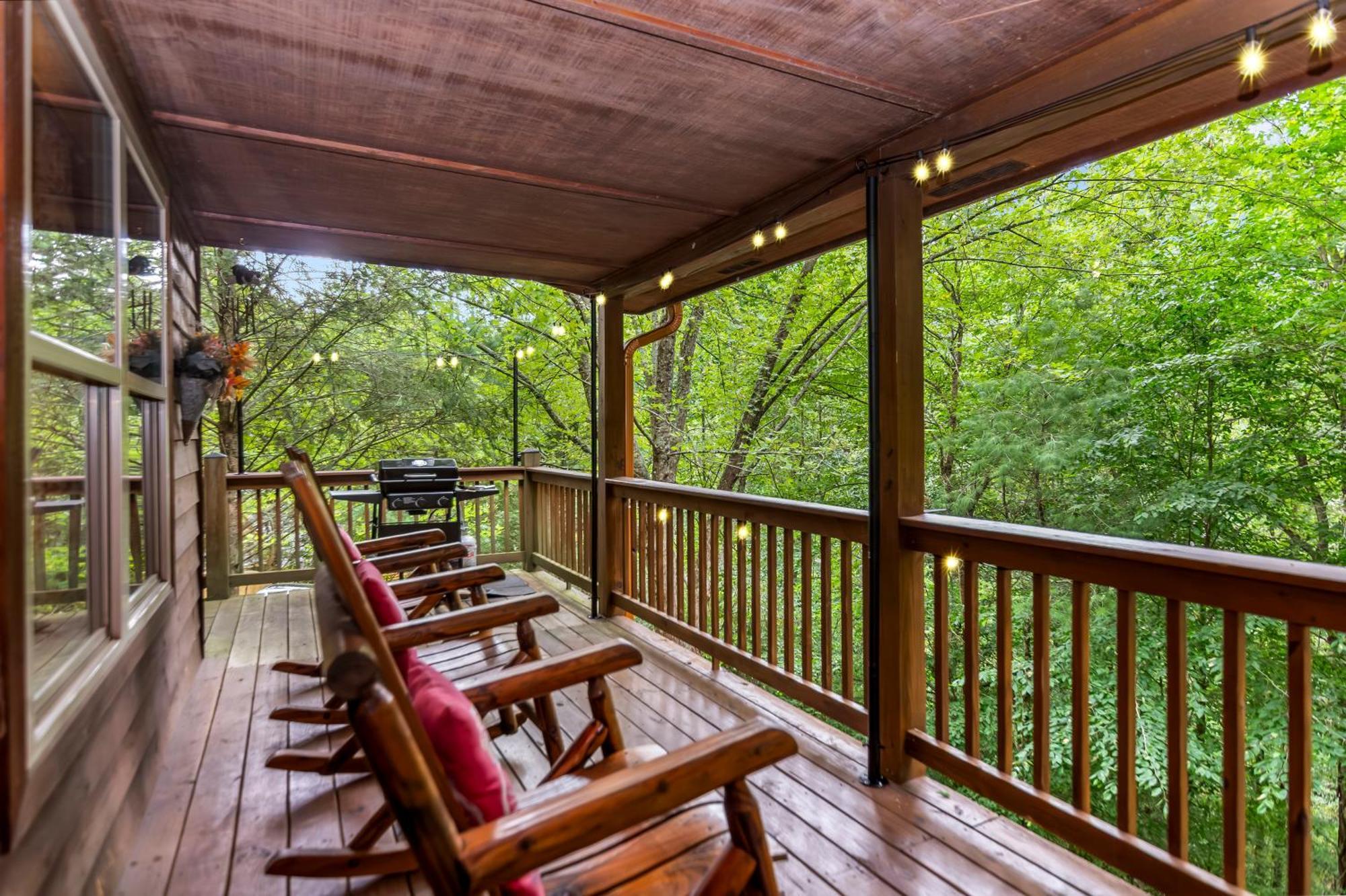 Amazing Creek View Cabin W/ Hot Tub, Firepit & Pool Table Ellijay Exterior photo