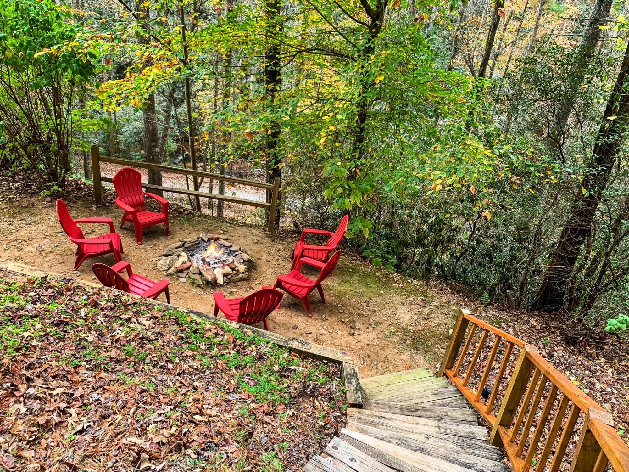 Amazing Creek View Cabin W/ Hot Tub, Firepit & Pool Table Ellijay Exterior photo